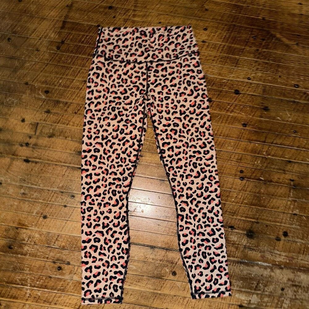 Fabletics leopard print sporty Athleisure leggings
